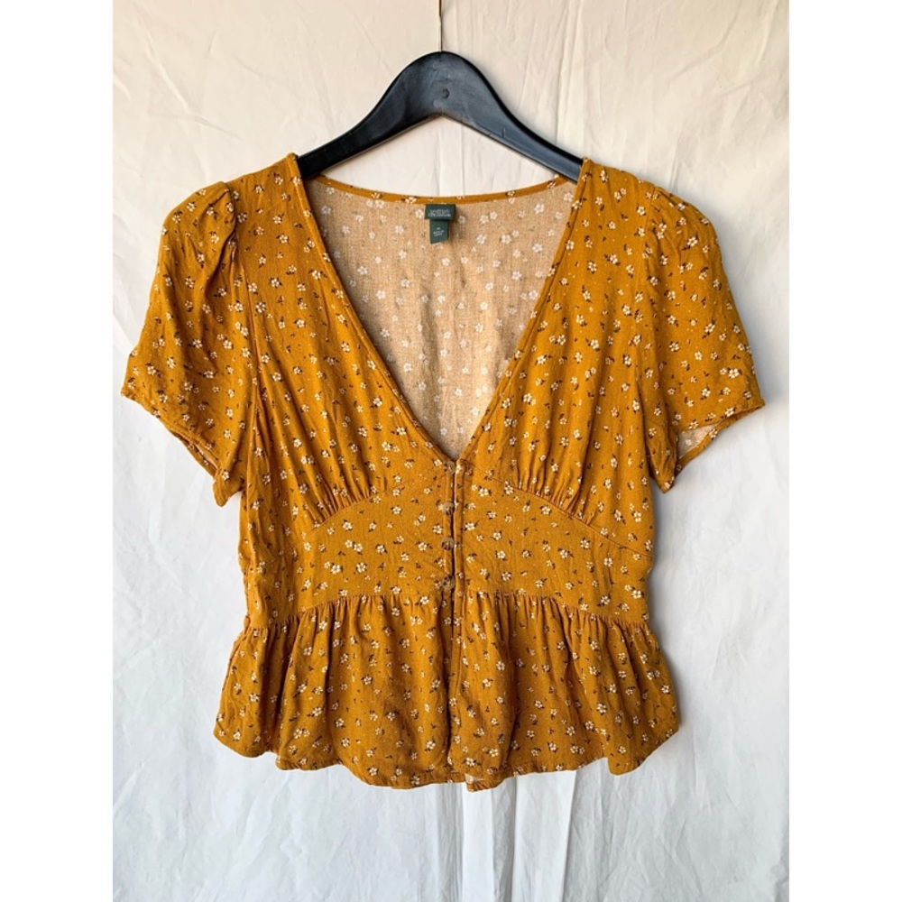 Wild Fable DeepV Button Flutter Floral Crop Blouse